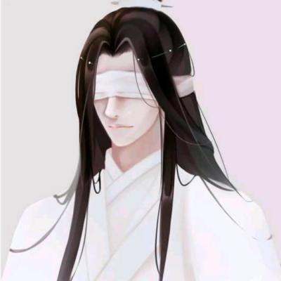 女生在重庆江边搭石塔火了